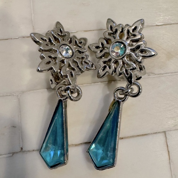 Frozen Elsa Snowflake Necklace, Earrings, Hair barrettes & Notepad w/pen - Picture 7 of 13